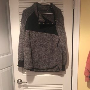 Super cute gray sweater